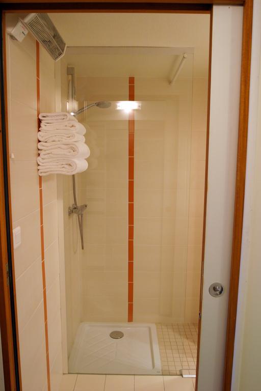 Hotel Pierre Blanche Chatillon-en-Michaille Ruang foto